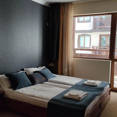 Annett Apartments At Emerald Hotel 반스코 외부 사진