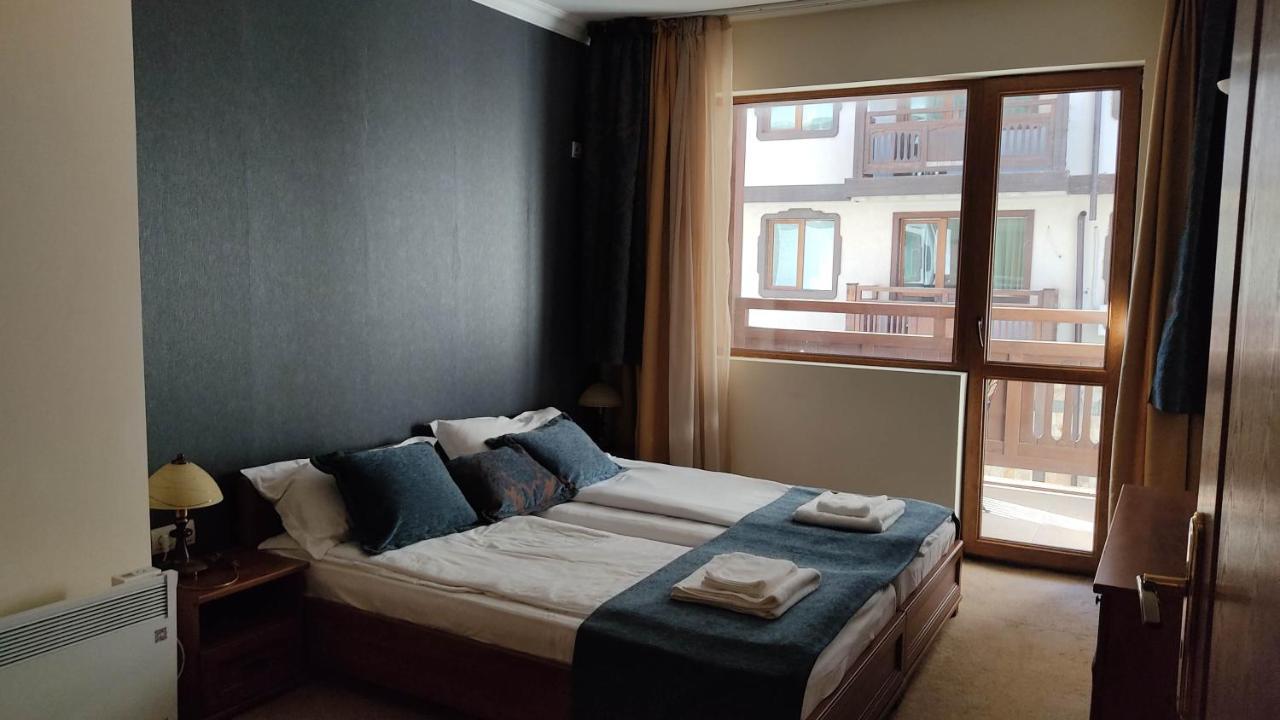 Annett Apartments At Emerald Hotel 반스코 외부 사진