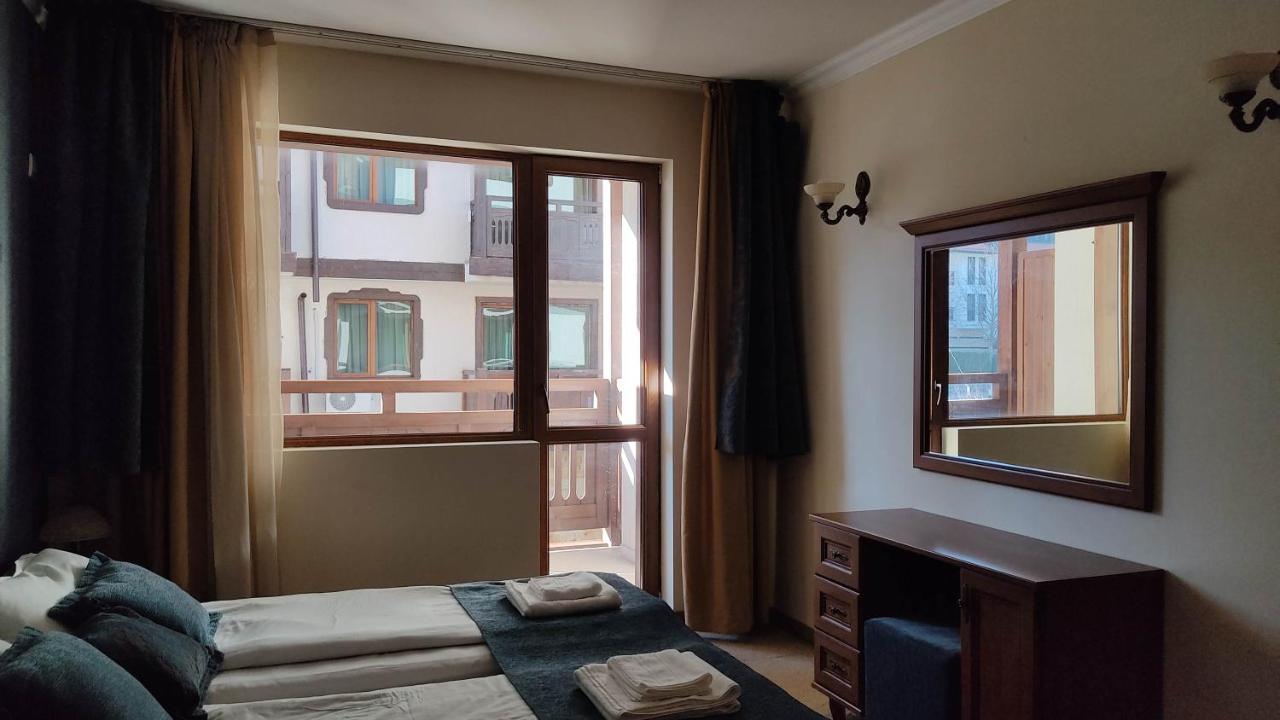 Annett Apartments At Emerald Hotel 반스코 외부 사진
