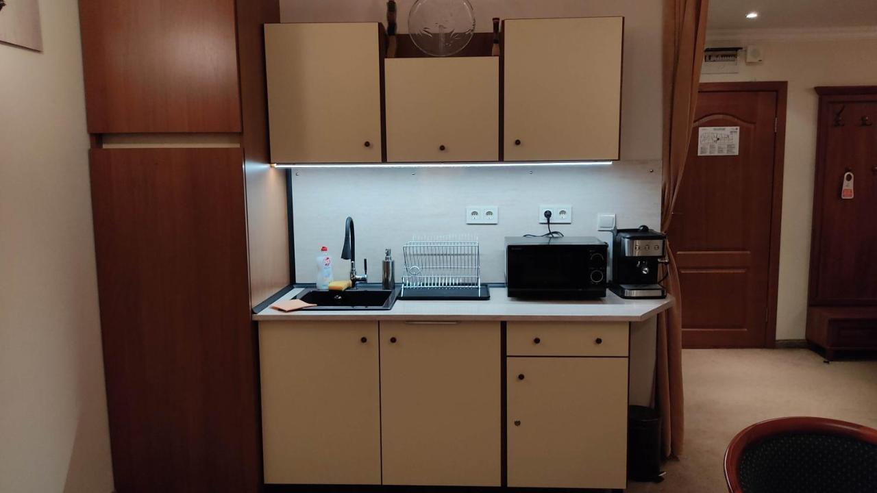 Annett Apartments At Emerald Hotel 반스코 외부 사진