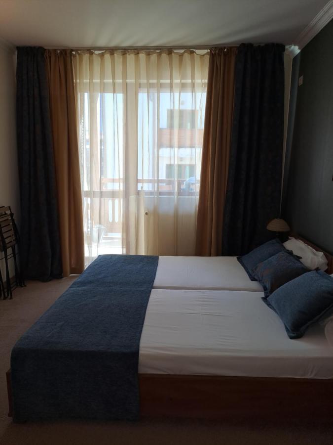 Annett Apartments At Emerald Hotel 반스코 외부 사진